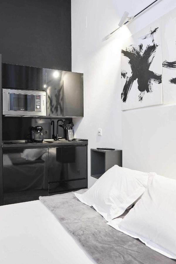 Fino Modern & Luxury Apartment Севиля Екстериор снимка